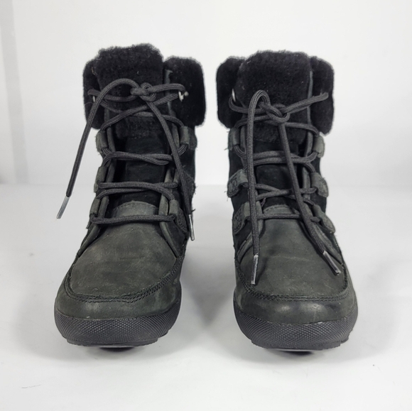 UGG Black Fur-Lined Lace-Up Boots #734 Size 7 - Picture 4 of 11